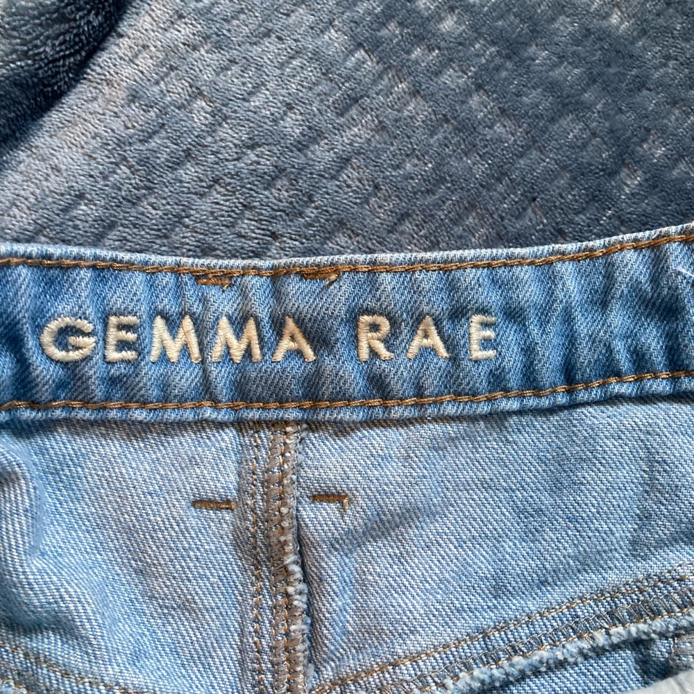 Gemma Rae, size 9/29, nwt, ultimate high rise mom shorts - Picture 4 of 7